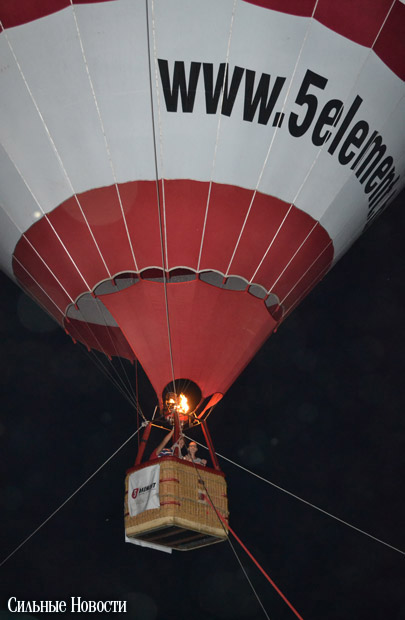 В Гомеле можно полетать на воздушном шаре и получить графский титул (фото) В Гомеле можно полетать на воздушном шаре и получить графский титул (фото)