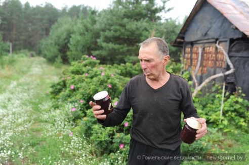 Гомельчанин летом живёт в доме на дереве