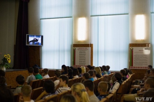 В Гомеле троих распространителей спайсов заключили под стражу на глазах у сверстников