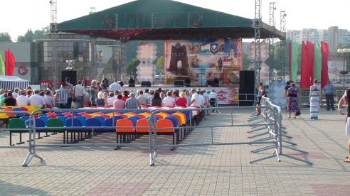 Праздновали строители