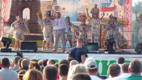 Праздновали строители