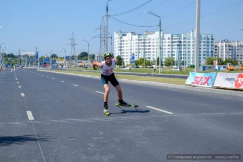В Гомеле прошли гонки на лыжероллерах среди любителей (фото)