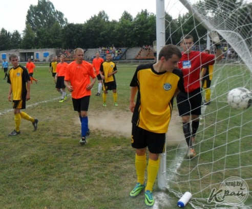 Футбольное дерби «Вилия» (Вилейка) – ДЮСШ-4 (Молодечно) – 0:3 (ФОТО)