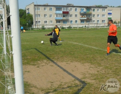 Футбольное дерби «Вилия» (Вилейка) – ДЮСШ-4 (Молодечно) – 0:3 (ФОТО)