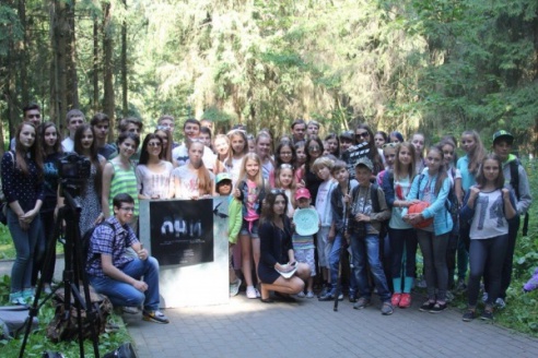 17-летняя режиссер снимает в Вилейском районе фильм о приключениях подростков в несуществующем лесу (ФОТО)