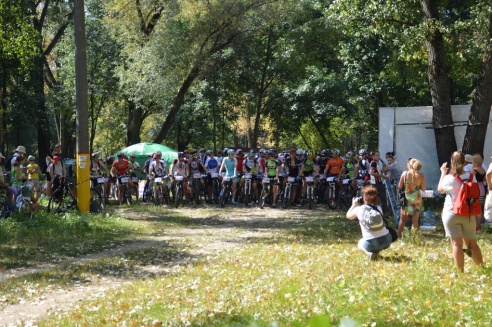 В Гомеле устроили трёхчасовой веломарафон, несмотря на жару