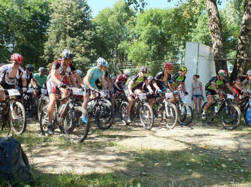 В Гомеле устроили трёхчасовой веломарафон, несмотря на жару