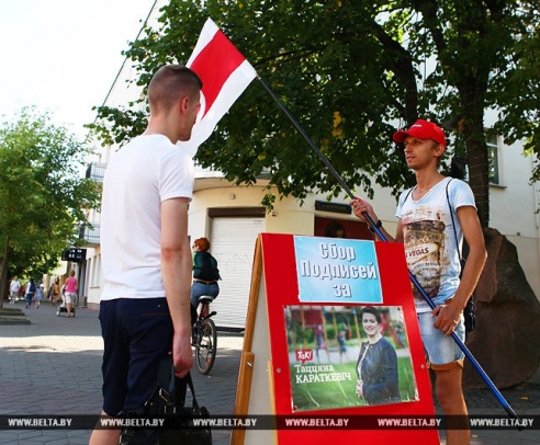 Инициативные группы трех потенциальных кандидатов в президенты преодолели 100-тысячный рубеж