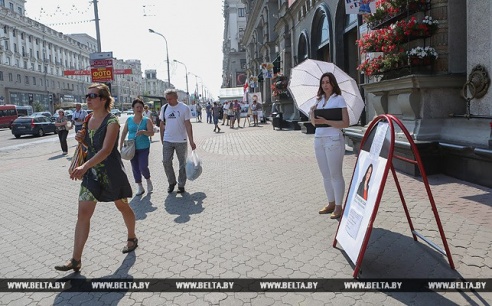 Инициативные группы трех потенциальных кандидатов в президенты преодолели 100-тысячный рубеж