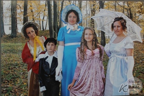 В Вилейке работает выставка фотографий, на которых можно увидеть восстановленную эпоху Огинского (ФОТО)