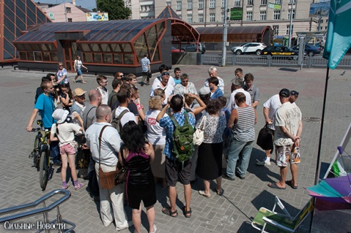 Татьяна Короткевич лично посетила пикеты по сбору подписей в Гомеле