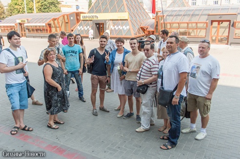 Татьяна Короткевич лично посетила пикеты по сбору подписей в Гомеле