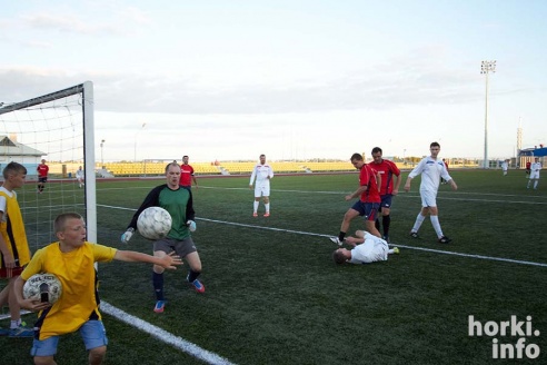 Горки разбили Шклов, Круглое – на очереди