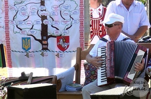 Комедией «Збянтэжаны Саўка» и белорусской полькой деревня Квачи Глубокского района отметила свой праздник (ФОТО, ВИДЕО)