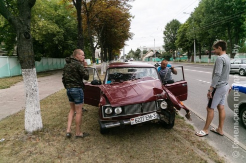 ДТП на улице Б. Хмельницкого