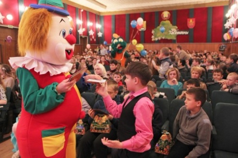 Молодежный культурный Центр «Юность» в Костюковичах оказывает услуги по организации и проведению детских праздников (+ фото)