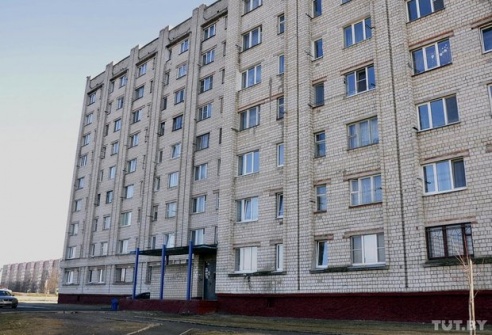 «Не душил, я даже мухи не обижу»: в суде дал показания отец девочки, оставленной умирать в квартире