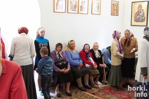 Яблоки можно есть – православные в Горках отпраздновали Спас. Фоторепортаж