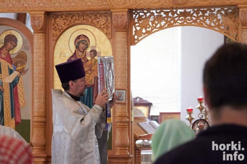 Яблоки можно есть – православные в Горках отпраздновали Спас. Фоторепортаж