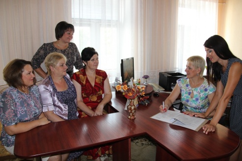 У специалистов отдела статистики Ошмянского района — профессиональный праздник