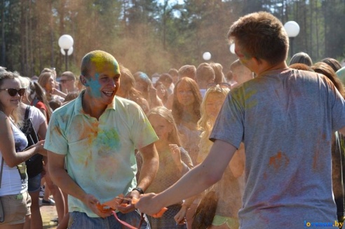 Фестиваль красок HOLI. Фоторепортаж из гущи событий