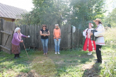 Информационно-социальный поезд «Забота» выехал в малонаселенные пункты Демидовичского сельсовета Костюковичского района (+ фото)