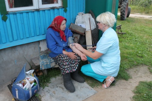 Информационно-социальный поезд «Забота» выехал в малонаселенные пункты Демидовичского сельсовета Костюковичского района (+ фото)