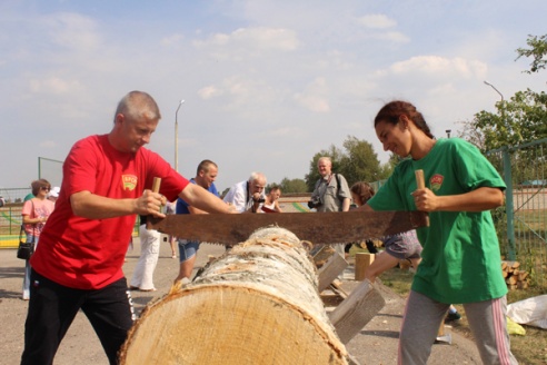 Лёзненшчыну на абласным этапе «Уладара сяла-2015&#8243; прадставіла сям’я Кушняровых з Перамонта