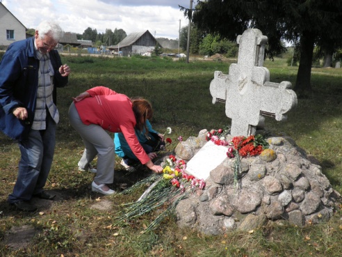 На месте гибели отряда