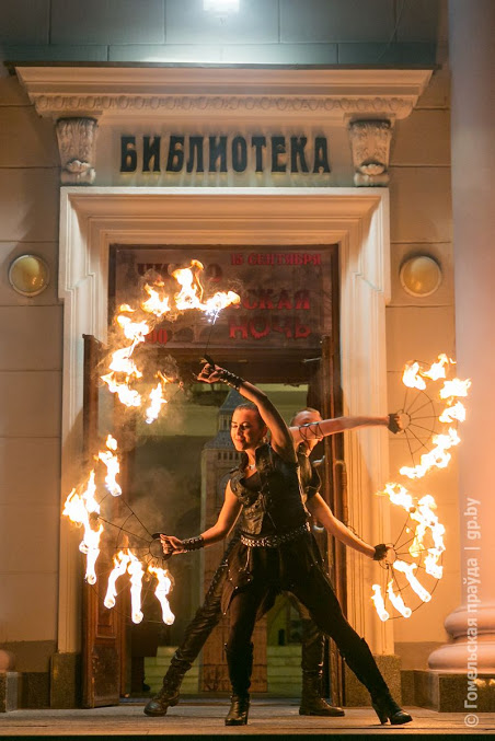 Библиотека Ленина провела ночь в английском стиле