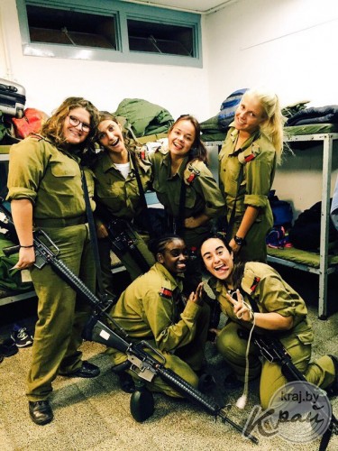 Превратилась из обычной школьницы в солдата. Вилейчанка уехала в Израиль, чтобы служить в армии (ФОТО) Превратилась из обычной школьницы в солдата. Вилейчанка уехала в Израиль, чтобы служить в армии (ФОТО)