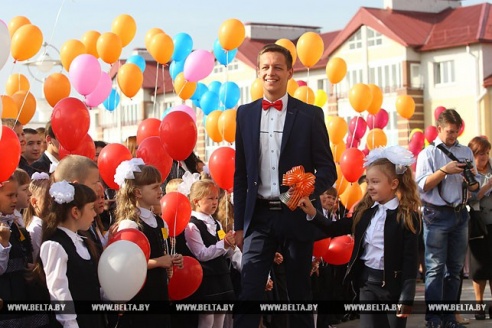 Мясникович: увеличение числа детей в семьях — реакция на заботу государства