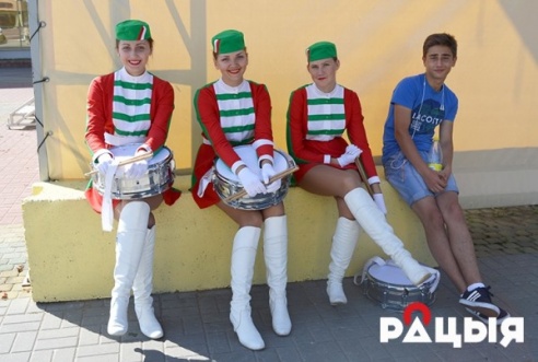 ФОТОРЕПОРТАЖ: На международный фестиваль христианских фильмов "Магнификат" в Глубокое приехали гости из 25 стран