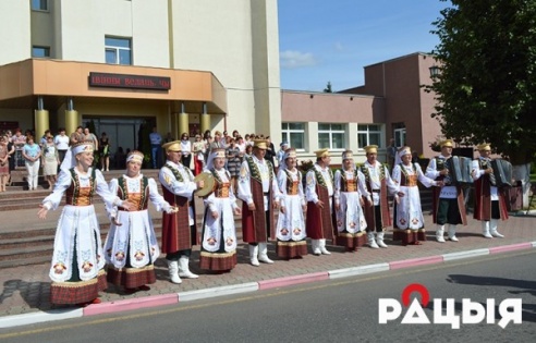 ФОТОРЕПОРТАЖ: На международный фестиваль христианских фильмов "Магнификат" в Глубокое приехали гости из 25 стран