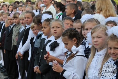 ФОТОРЕПОРТАЖ: Первый звонок прозвенел для учащихся СШ №5 в Вилейке