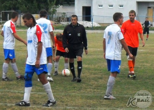 Футбол. Вилейская «Вилия» не умеет играть первым номером: дома она проиграла Смолевичам – 1:3 (ФОТО)