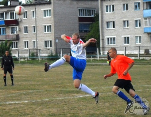 Футбол. Вилейская «Вилия» не умеет играть первым номером: дома она проиграла Смолевичам – 1:3 (ФОТО)