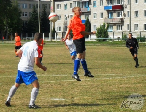 Футбол. Вилейская «Вилия» не умеет играть первым номером: дома она проиграла Смолевичам – 1:3 (ФОТО)