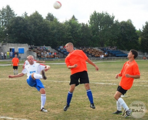 Футбол. Вилейская «Вилия» не умеет играть первым номером: дома она проиграла Смолевичам – 1:3 (ФОТО)