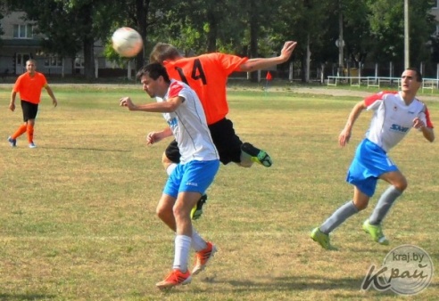 Футбол. Вилейская «Вилия» не умеет играть первым номером: дома она проиграла Смолевичам – 1:3 (ФОТО)