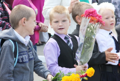 Торжественные линейки по случаю начала учебного года состоялись в Костюковичском районе первого сентября (+ фото)