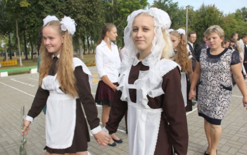 Торжественные линейки по случаю начала учебного года состоялись в Костюковичском районе первого сентября (+ фото)