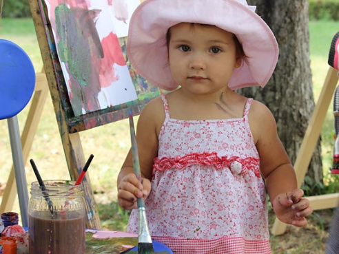 Завершился сезон летних музыкальных пикников для детей и родителей в галерее Ващенко (фото)