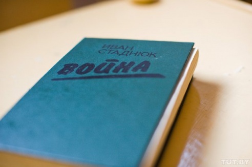 «Люди стали разменной монетой». Европейские дипломаты пришли в гости к украинским беженцам в Гомеле