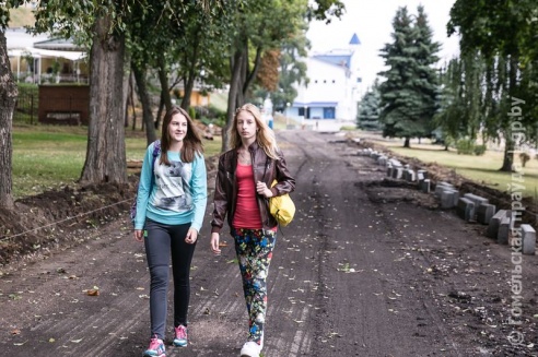 В Гомельском парке обновляют дорогу между Киевским и Билецким спусками