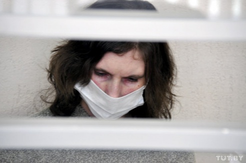 Куда смотрели родня, медики и педагоги, пока тело ребенка 8 месяцев лежало в гомельской малосемейке