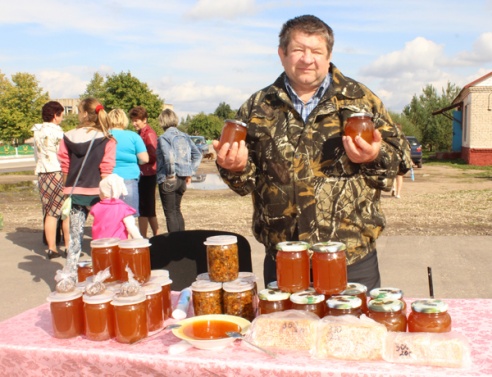 В аг. Ковали Лиозненского района открыта Доска почета