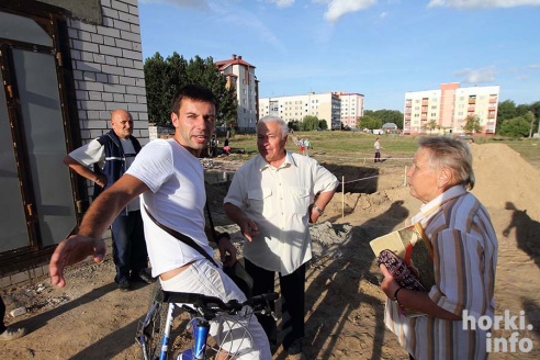 Парк в Горках вырубают ради гаражей