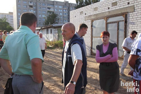 Парк в Горках вырубают ради гаражей