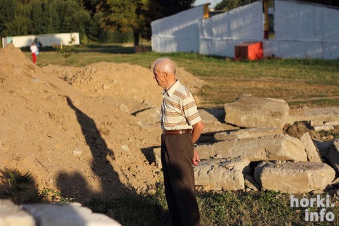 Парк в Горках вырубают ради гаражей